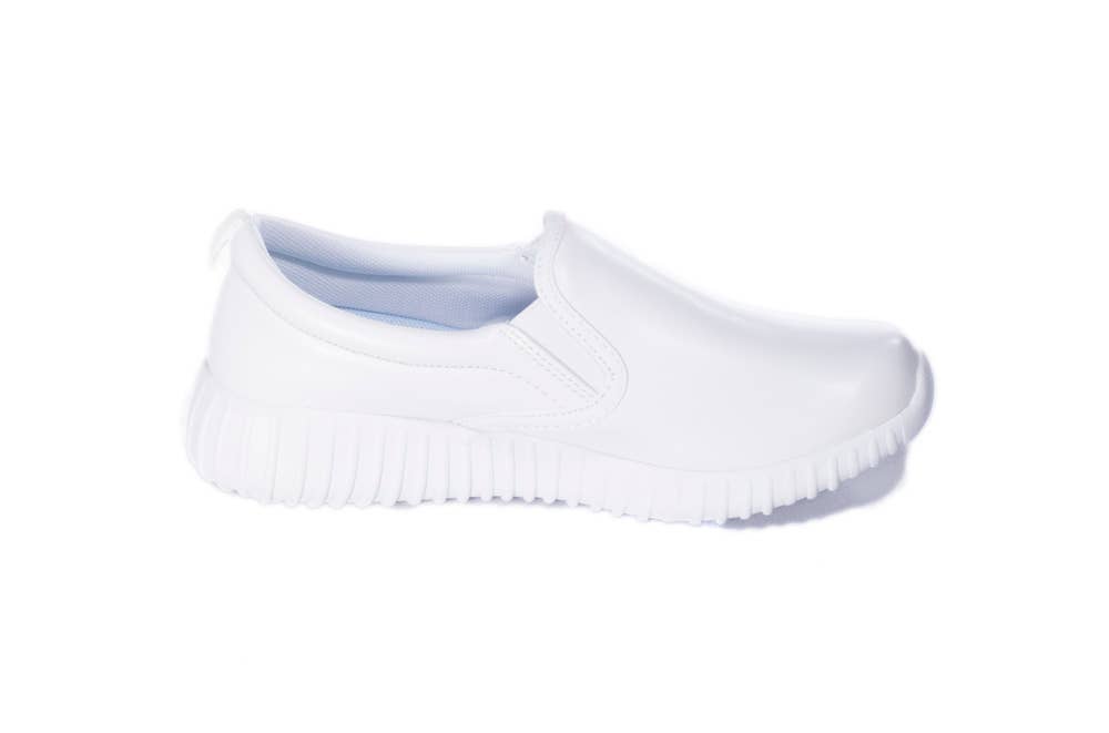 Danielle Nursing Shoe in White: 9